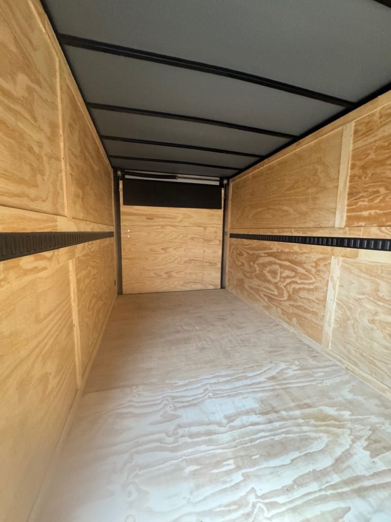 7x16-HD-Enclosed-Trailer-Custom-3